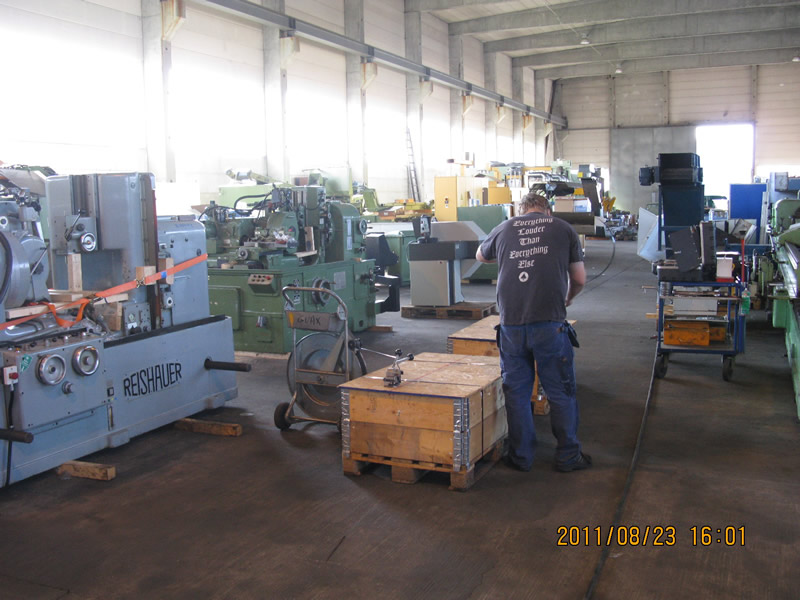 01-Csepel FKP 326-10Reishauer ZB.jpg